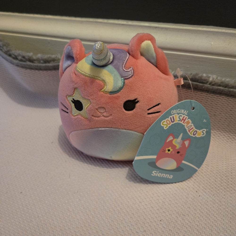 Squishmallows  Sienna Caticorn